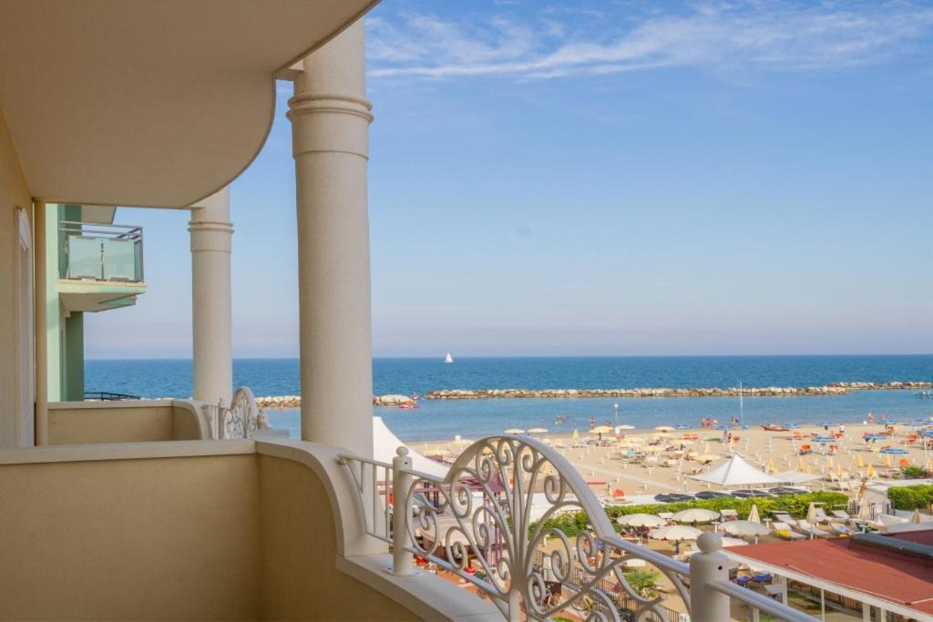 Hotel Rosa Maria Elite 벨레지아아지마리나 외부 사진