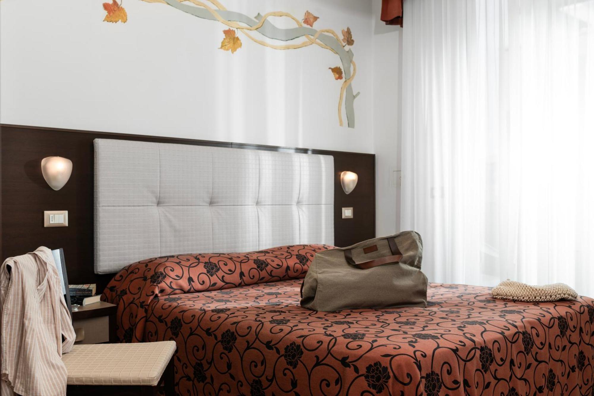 Hotel Rosa Maria Elite 벨레지아아지마리나 외부 사진